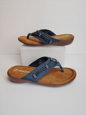 Minnetonka Women's Silverthorne 360 Thong Sandals 504473 Blue Denim - Sz. 8